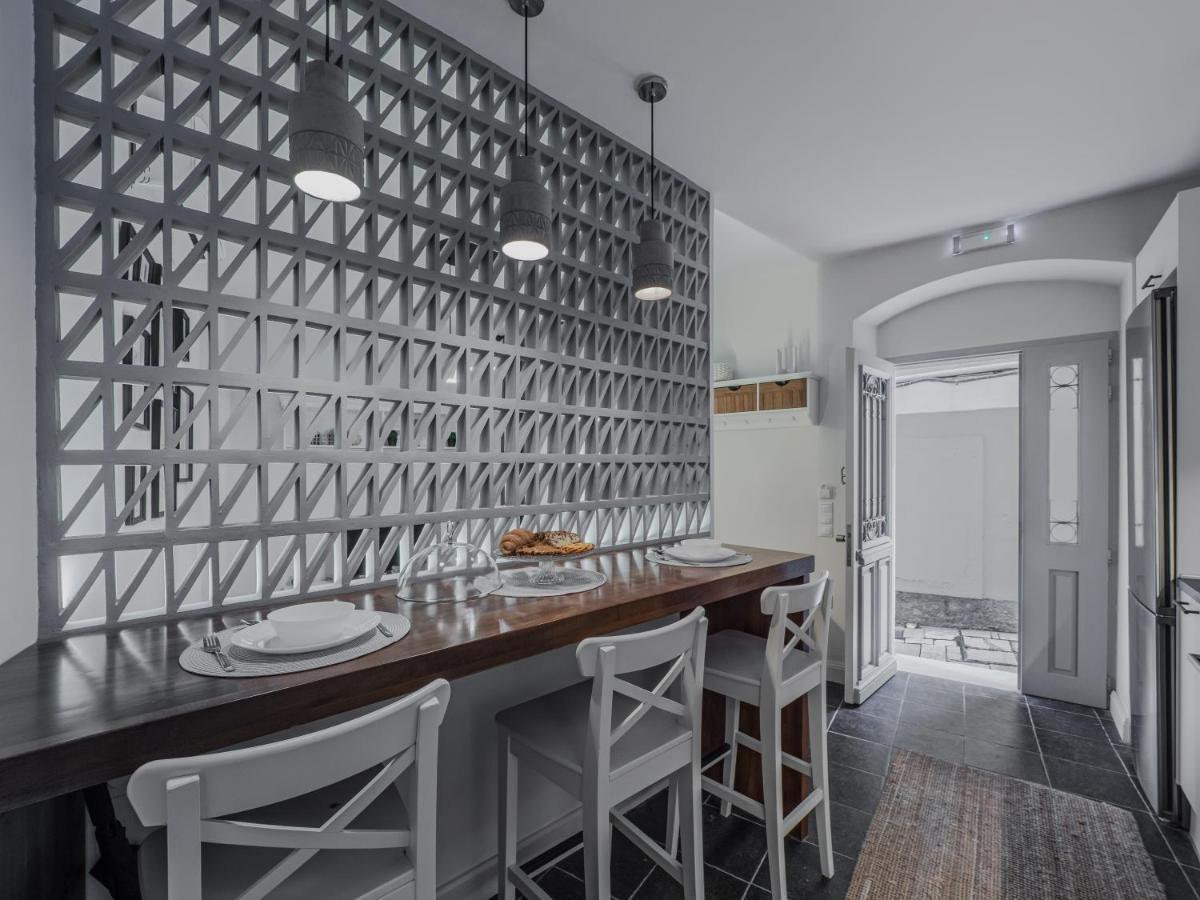 Little Corfu Town Apartment ภายนอก รูปภาพ
