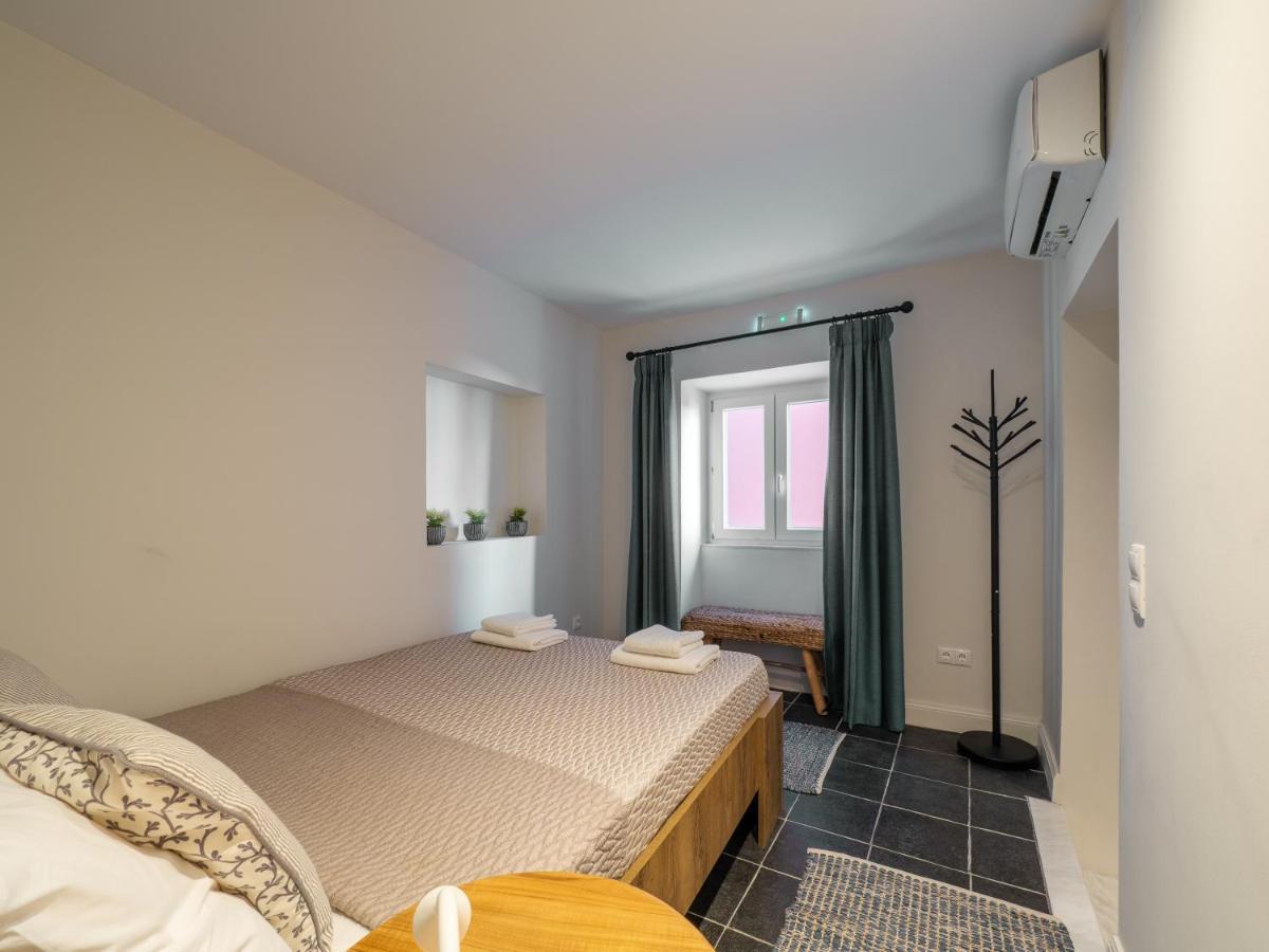 Little Corfu Town Apartment ภายนอก รูปภาพ